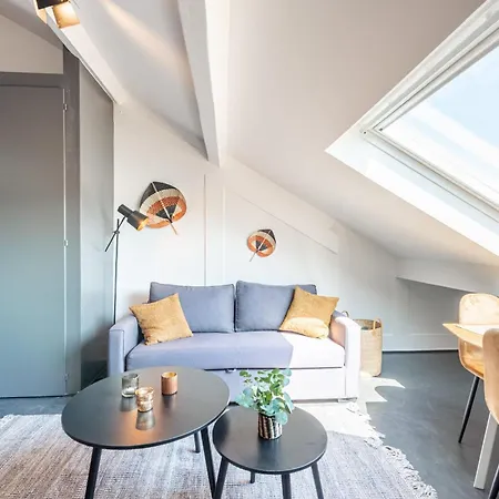 The White Duplex Lejlighed *